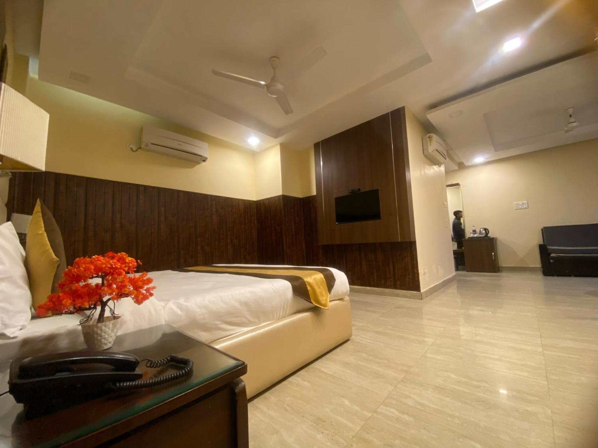 Mj Hills Rishikesh Hotel Eksteriør billede