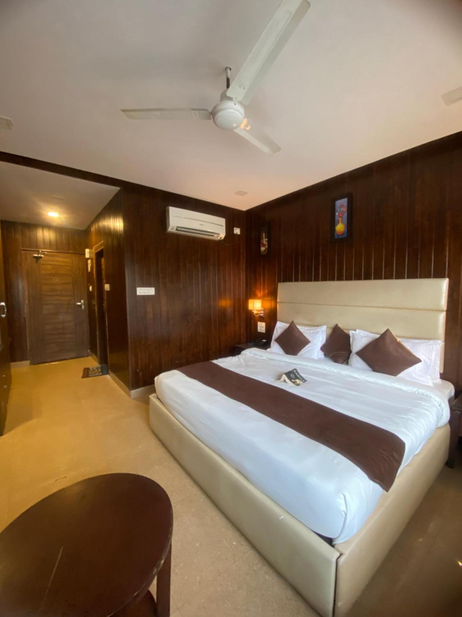 Mj Hills Rishikesh Hotel Eksteriør billede